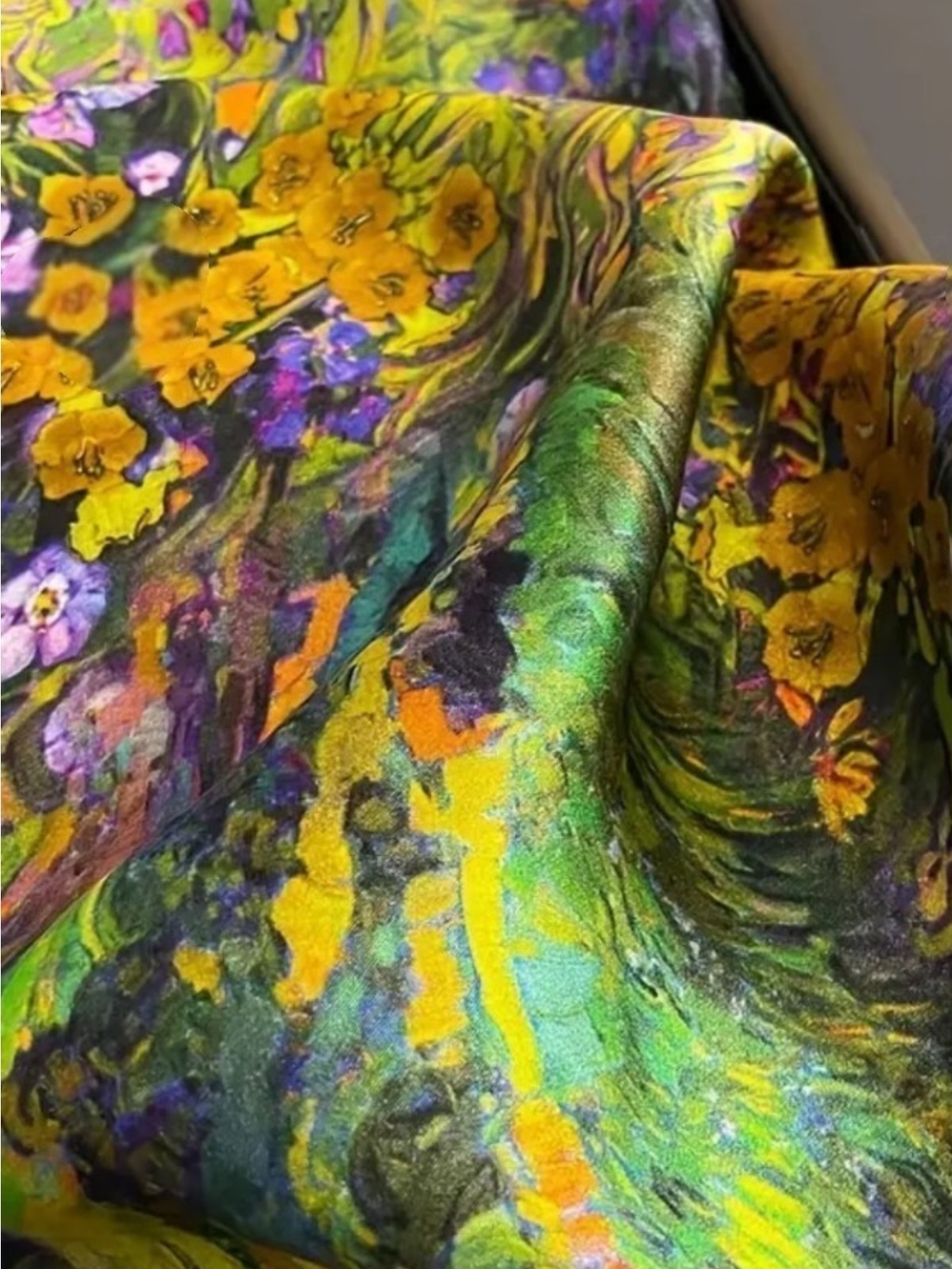 🧣100% Silk Square  Impressionistic Painting Inspired Floral Scarf